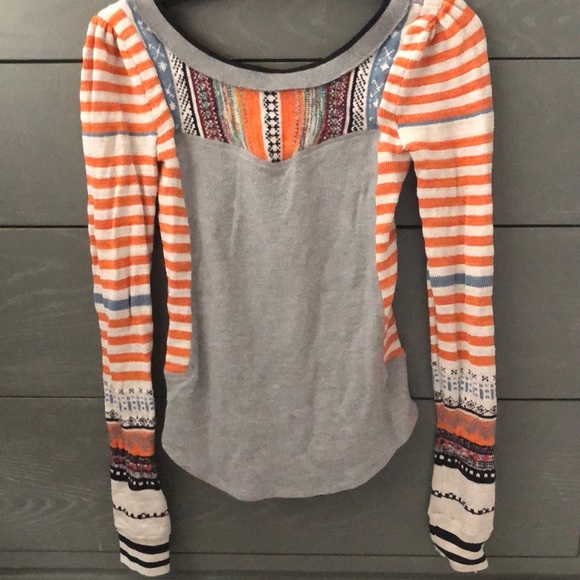 Free People long-sleeved shirt. Only worn once. - Picture 2 of 2